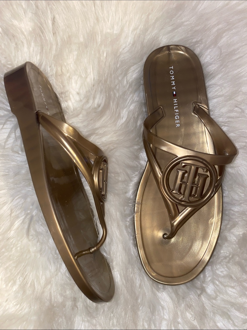 Tommy Hilfiger 9 Metallic Gold Logo Thong Sandals - Women